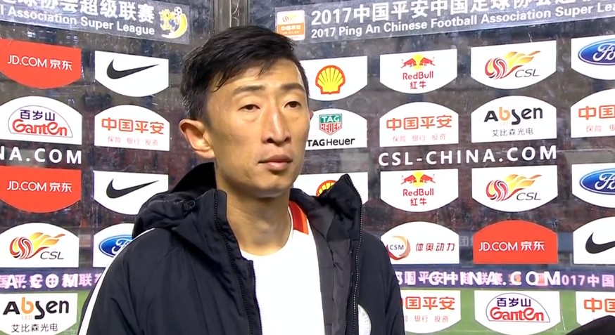 顿了顿，对方又道：再说，您的子孙后代都在美国，以后初一、十五、清明、祭日，总不能让我折腾着这么多子孙后代，一起回国去祭拜您吧？您葬在美国，我们这些做儿女的，也能方便一点。